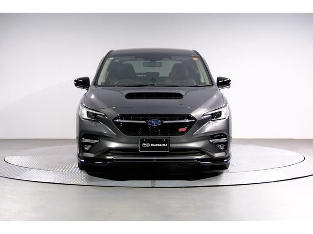 レヴォーグ ＳＴＩ　スポーツ　アイサイトＸ　ＳＴＩエアロ　電動リヤゲート　ドライバーモニタリングシステム　スマートビューミラー　フロント・サイド・バックカメラ　シートメモリー　シートヒーター　１１．６インチモニター　Ｂｌｕｅｔｏｏｔｈ接続　ＥＴＣ２．０（4枚目）