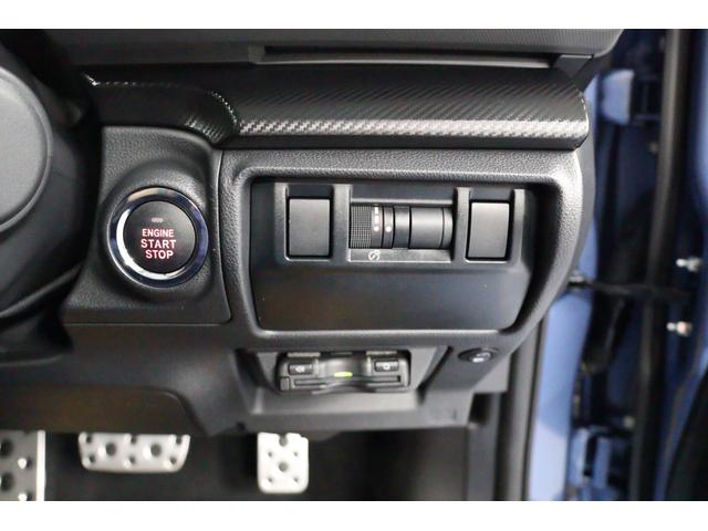 クロストレック リミテッド サンルーフ 元社用車 ドラレコ 全周囲カメラ サンルーフ ドライブレコーダー 3眼カメラアイサイト 全周囲カメラ シートヒーター ステアリングヒーター シートメモリー機能(16枚目)