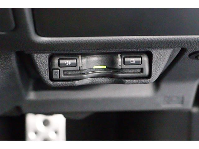 クロストレック リミテッド　ＡＷＤ　ｅ－ＢＯＸＥＲ　　元弊社社有車　ルーフレール　１１．６インチセンターディスプレイ　アラウンドビューモニター　シートヒーター　ステアリングヒーター　前後録画ドライブレコーダー　ＥＴＣ２．０　トノカバー　ドアバイザー（17枚目）