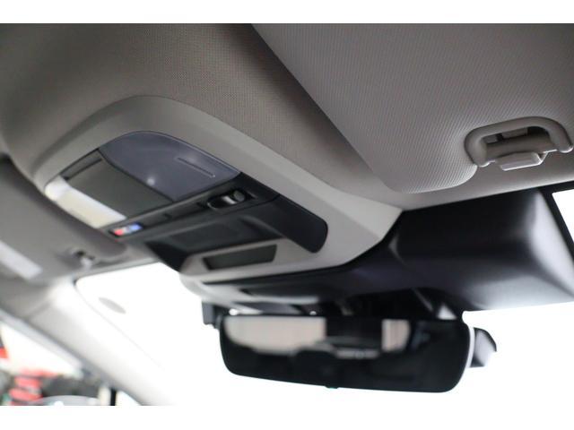 クロストレック リミテッド　ＡＷＤ　ｅ－ＢＯＸＥＲ　　元弊社社有車　ルーフレール　１１．６インチセンターディスプレイ　アラウンドビューモニター　シートヒーター　ステアリングヒーター　前後録画ドライブレコーダー　ＥＴＣ２．０　トノカバー　ドアバイザー（19枚目）