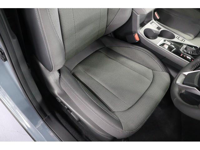 クロストレック リミテッド　ＡＷＤ　ｅ－ＢＯＸＥＲ　　元弊社社有車　ルーフレール　１１．６インチセンターディスプレイ　アラウンドビューモニター　シートヒーター　ステアリングヒーター　前後録画ドライブレコーダー　ＥＴＣ２．０　トノカバー　ドアバイザー（34枚目）