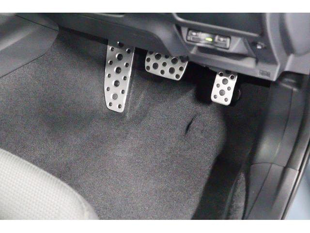 クロストレック リミテッド　ＡＷＤ　ｅ－ＢＯＸＥＲ　　元弊社社有車　ルーフレール　１１．６インチセンターディスプレイ　アラウンドビューモニター　シートヒーター　ステアリングヒーター　前後録画ドライブレコーダー　ＥＴＣ２．０　トノカバー　ドアバイザー（62枚目）