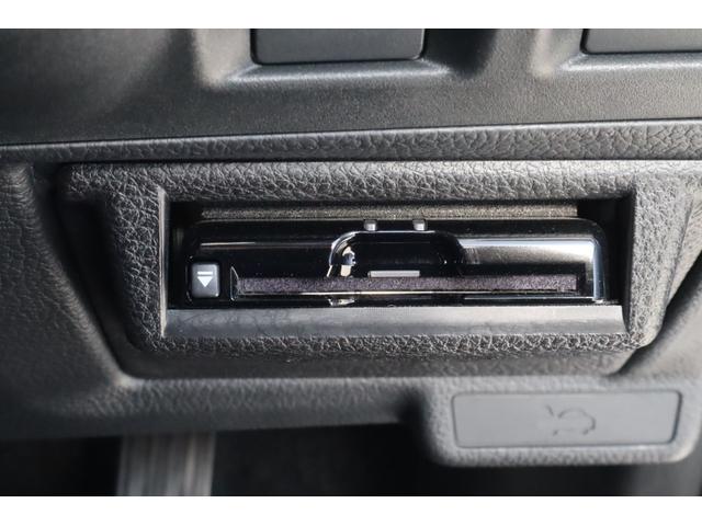 フォレスター ２．０ｉ－Ｌ　アイサイトＶｅｒ３　ナビ　ＥＴＣ　バックカメラ　パナソニック製メモリーナビ　Ｂｌｕｅｔｏｏｔｈ接続　フルセグＴＶ　ＤＶＤ再生　ハンズフリー通話機能　ＥＴＣ　バックカメラ　シートヒーター（11枚目）