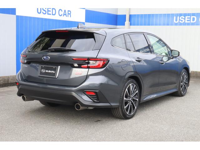 レヴォーグ STIスポーツ EX ETC 前後ドライブレコーダー 電動パワーシート シートヒーター ドライバーモニタリングシステム 左右独立温度調整機能付フルオートエアコン 電動リヤゲート ハンズフリーリヤゲートオープナー 全車速追従機能付クルーズコントロール(2枚目)