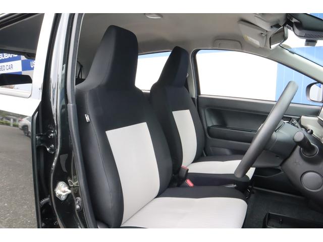 運転席も目立ったダメージも無くきれいな状態が保たれております！
