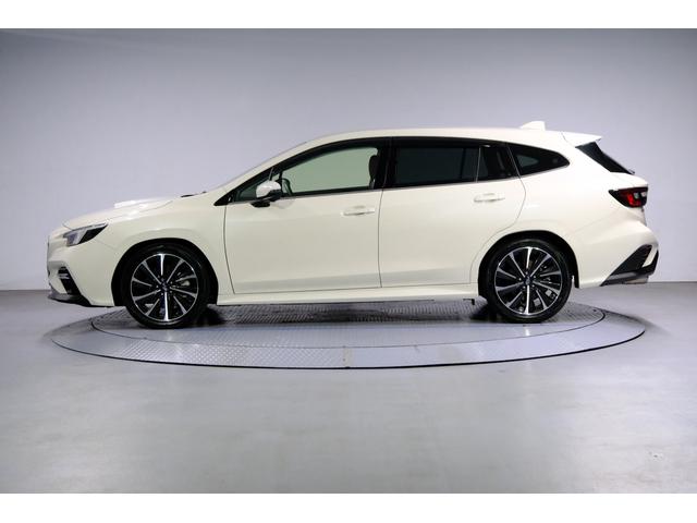 レヴォーグ ＳＴＩ　Ｓｐｏｒｔ　ＥＸ　ドラレコ　ＥＴＣ　ワンオーナー　１１．６インチ大型デュスプレイ／アイサイトＸ／シートヒーター／ドライブレコーダー／ＥＴＣ２．０／フロント・サイド・バックカメラ／ワンオーナー／Ｂｌｕｅｔｏｏｔｈ／本革シート（3枚目）