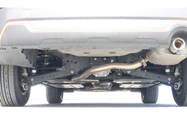 下回りとマフラーはご覧の通り、綺麗な状態です。当店では長くお使い頂けるよう防錆塗装も承っております。