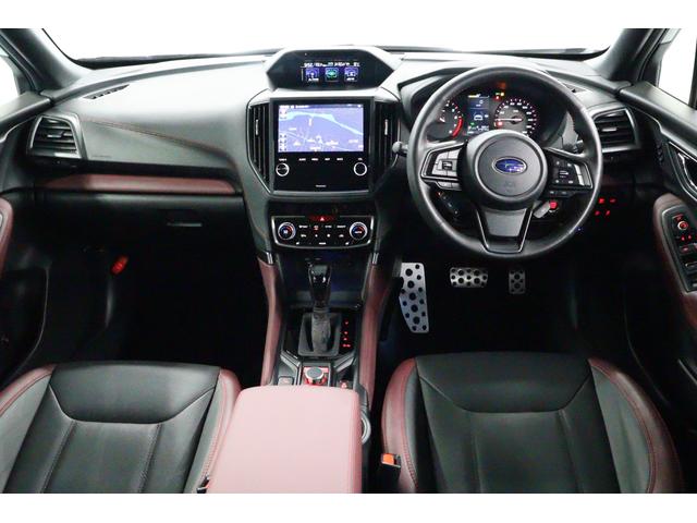 フォレスター ＳＴＩスポーツ　新世代アイサイト　専用レザーシート　２年間走行距離無制限スバルあんしん保証付き／ＥＴＣ／４ＷＤ／バックカメラ／スマートキー／パワーシート／レザーシート／ＬＥＤヘッドライト／パドルシフト／フルセグＴＶ／プッシュスタート／ＤＶＤ再生（6枚目）