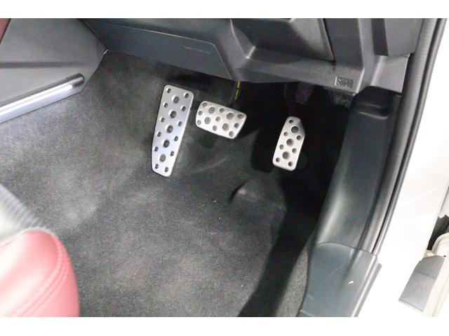 フォレスター ＳＴＩスポーツ　新世代アイサイト　専用レザーシート　２年間走行距離無制限スバルあんしん保証付き／ＥＴＣ／４ＷＤ／バックカメラ／スマートキー／パワーシート／レザーシート／ＬＥＤヘッドライト／パドルシフト／フルセグＴＶ／プッシュスタート／ＤＶＤ再生（70枚目）