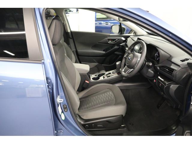 インプレッサ ST-G 走行距離少な目10,000km台! パワーシート シートメモリー デジタルマルチビューモニター ステアリングヒーター フロントシートヒーター フロント・サイド・バックカメラ ドアバイザー ETC オートビークルホー(8枚目)