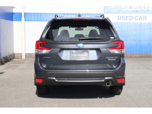 駐車が苦手な方でも安心のバックカメラ付き！