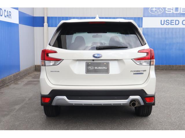 フォレスター アドバンス パナソニック8inナビ ETC シートヒーター 新世代アイサイト ツーリングアシスト CD/DVD Bluetooth接続 Blu-ray再生機能 パワーシート サイド・バックカメラ(5枚目)