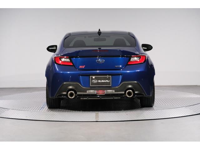 超低重心パッケージングにより、軽快なハンドリング性能と、快適な乗り心地を両立！