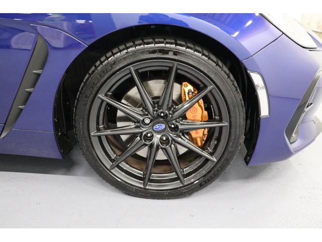 足元を強烈にアピールするブレンボブレーキ☆