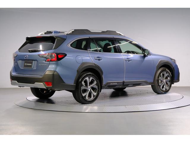 レガシィアウトバック リミテッドEX ブラウンレザー仕様 走行10,000km台! 純正11.6インチモニターナビ ETC2.0 前後サイドカメラ リアオートマチックブレーキ リアビークルディテクション カーゴステップパネル ドアエッジモール(2枚目)