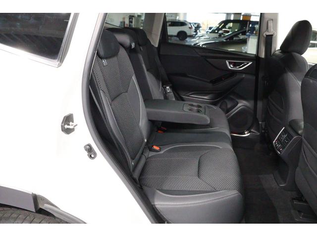 フォレスター アドバンス　デジタルミラー　ＳＴＩエアロ　フロントカメラ　パワーリヤゲート　　サイドビューモニター　　ドライバーモニタリングシステム　　アイサイトセイフティプラス【運転支援・視界拡張】　　ルーフレール（9枚目）