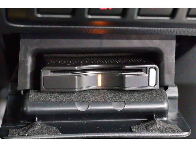 レガシィB4 リミテッド 後期D型 希少車 本革シート ダイアトーンナビ 1年間走行距離無制限スバルあんしん保証付き/バックカメラ/パワーシート/LEDヘッドライト/パドルシフト/フルセグTV/プッシュスタート/DVD再生(17枚目)