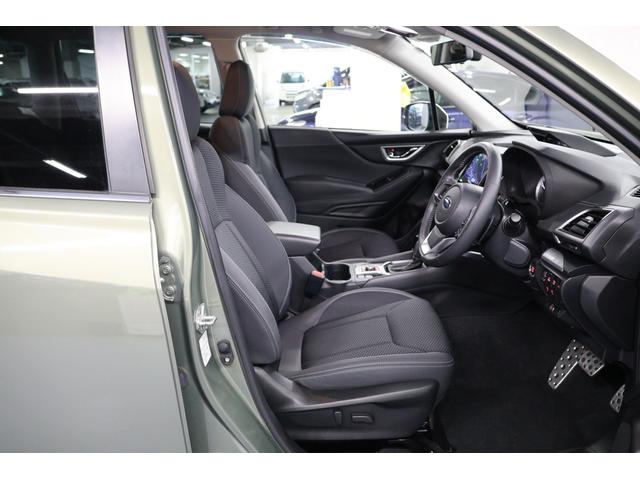 フォレスター Ａｄｖａｎｃｅ　ＥｙｅＳｉｇｈｔ搭載車　Ｘモード　パワーリヤゲート　リヤビークルディティクション　オートビークルホールド　ステアリング連動ヘッドランプ　フロント・サイドビューカメラ　リヤビューカメラ（8枚目）