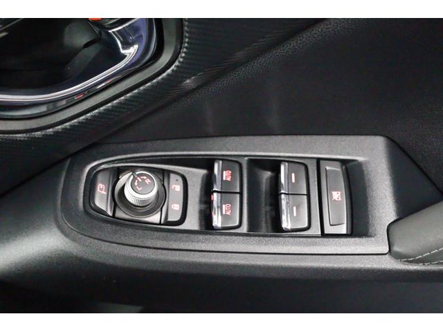 クロストレック リミテッド　新世代アイサイト（３眼カメラ）　Ｘ－ＭＯＤＥ　フロントコーナーセンサー　１１．６インチセンターディスプレイ　ＥＴＣ２．０　ドライブレコーダー　デジタルマルチビューカメラ　シートヒーター　ステアリングヒーター（52枚目）