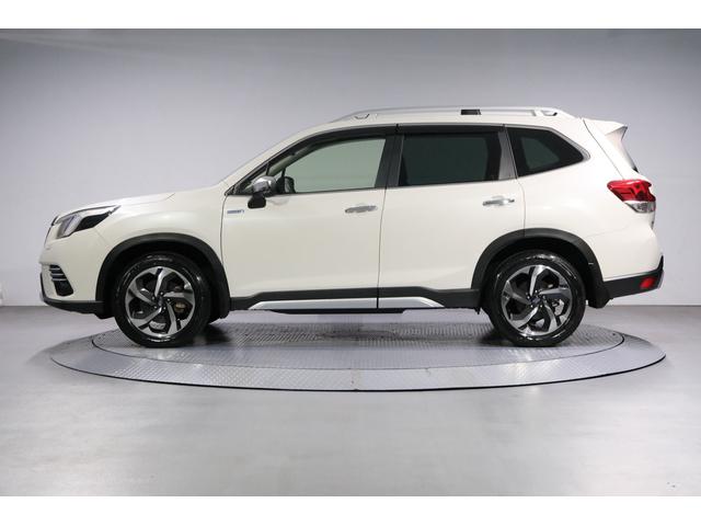 フォレスター アドバンス 前後コーナーセンサー ドライブレコーダー 前後コーナーセンサー リヤエンターテイメント ハンドルヒーター シートヒーター シートメモリー ドアバイザー フロント・サイド・バックカメラ ETC(3枚目)