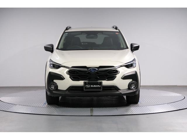クロストレック リミテッド　ＡＷＤ　ｅ－ＢＯＸＥＲ　ルーフレール　１１．６インチセンターインフォメーションディスプレイ　フロントカメラ　サイドカメラ　リヤカメラ　運転席助手席シートヒーター　Ｘモード　ドライバーズモニタリングシステム（4枚目）