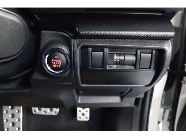 クロストレック リミテッド　ＡＷＤ　ｅ－ＢＯＸＥＲ　ルーフレール　１１．６インチセンターインフォメーションディスプレイ　フロントカメラ　サイドカメラ　リヤカメラ　運転席助手席シートヒーター　Ｘモード　ドライバーズモニタリングシステム（12枚目）