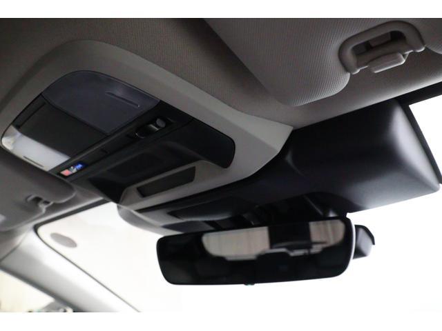 クロストレック リミテッド　ＡＷＤ　ｅ－ＢＯＸＥＲ　ルーフレール　１１．６インチセンターインフォメーションディスプレイ　フロントカメラ　サイドカメラ　リヤカメラ　運転席助手席シートヒーター　Ｘモード　ドライバーズモニタリングシステム（13枚目）