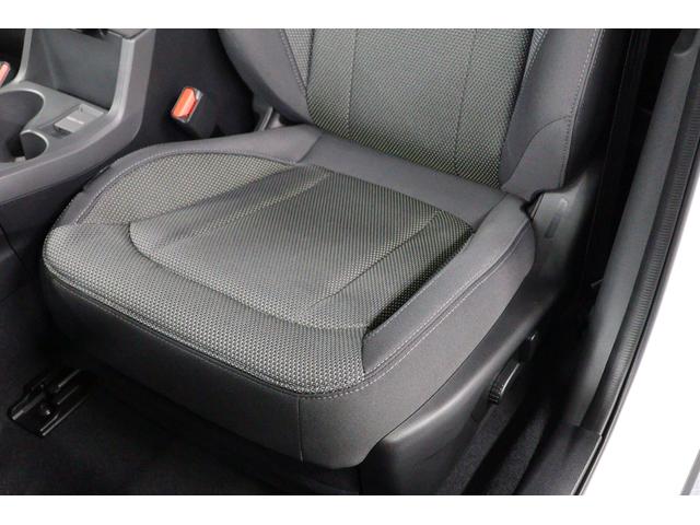 クロストレック リミテッド　ＡＷＤ　ｅ－ＢＯＸＥＲ　ルーフレール　１１．６インチセンターインフォメーションディスプレイ　フロントカメラ　サイドカメラ　リヤカメラ　運転席助手席シートヒーター　Ｘモード　ドライバーズモニタリングシステム（35枚目）