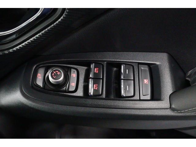 クロストレック リミテッド　ＡＷＤ　ｅ－ＢＯＸＥＲ　ルーフレール　１１．６インチセンターインフォメーションディスプレイ　フロントカメラ　サイドカメラ　リヤカメラ　運転席助手席シートヒーター　Ｘモード　ドライバーズモニタリングシステム（57枚目）