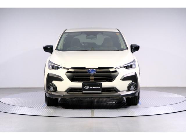 クロストレック ツーリング　ＡＷＤ　２．０ｅボクサー　１１．６インチセンターディスプレイ　ＥＴＣ２．０　ドライブレコーダー　デジタルマルチビューカメラ　シートヒーター　ステアリングヒーター　ｅボクサー　ＳＲＨ　ＡＶＨ（4枚目）