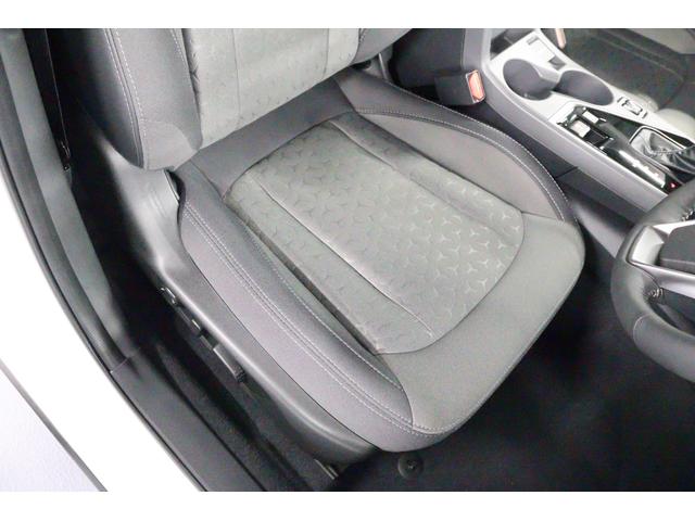 クロストレック ツーリング　ＡＷＤ　２．０ｅボクサー　１１．６インチセンターディスプレイ　ＥＴＣ２．０　ドライブレコーダー　デジタルマルチビューカメラ　シートヒーター　ステアリングヒーター　ｅボクサー　ＳＲＨ　ＡＶＨ（34枚目）