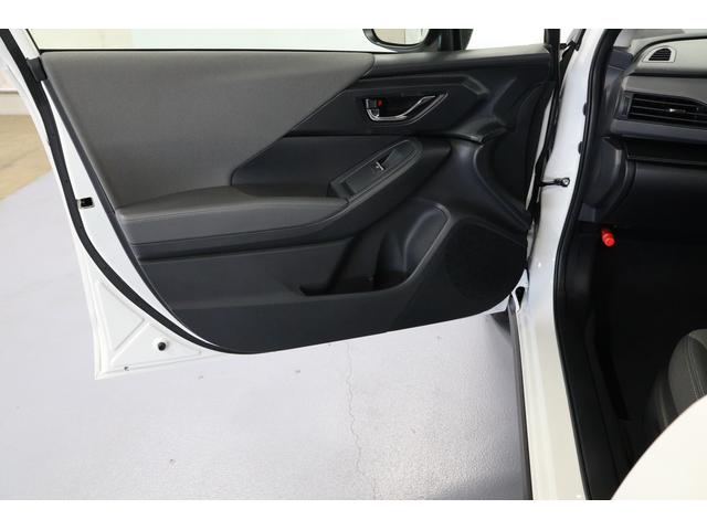 クロストレック ツーリング　ＡＷＤ　２．０ｅボクサー　１１．６インチセンターディスプレイ　ＥＴＣ２．０　ドライブレコーダー　デジタルマルチビューカメラ　シートヒーター　ステアリングヒーター　ｅボクサー　ＳＲＨ　ＡＶＨ（36枚目）