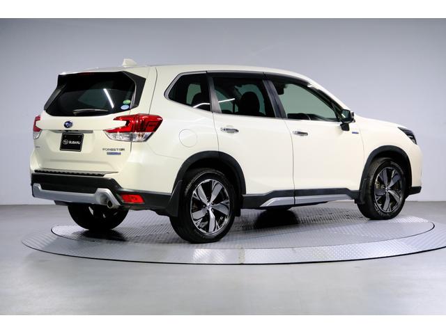 フォレスター Advanceアイサイト アルパイン製リヤモニター カロッツェリア製楽ナビ カーゴステップパネル(樹脂) ETC2.0 ドライブレコーダー アルパイン製10.1インチリヤモニター フロントカメラ サイドカメラ Rカメラ スマートリヤビューモニター(2枚目)