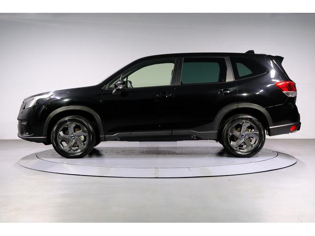 フォレスター ＳＴＩスポーツ　新世代アイサイト　デジタルミラー前後ドラレコ　パナソニック製８型ナビ　Ｂｌｕｅｔｏｏｔｈオーディオ　ＥＴＣ２．０　フロントビューカメラ　　サイドビューカメラ　リヤビューカメラ　電動リヤゲート（3枚目）