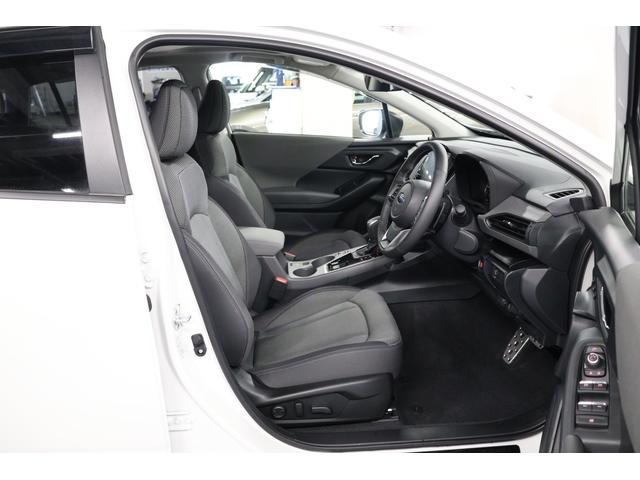 クロストレック リミテッド　４ＷＤ　サンルーフ　ルーフレール　全周囲カメラ　４ＷＤモデル　サンルーフ　ルーフレール　全周囲カメラ　大型ナビゲーション　ＥＴＣ２．０　リヤビークルディテクション　Ｂｌｕｅｔｏｏｔｈオーディオ　ＴＶ　ＡｐｐｌｅＣａｒｐｌａｙ　ａｎｄｒｏｉｄＡｕｔｏ（8枚目）