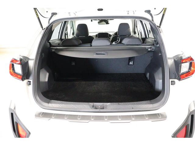 クロストレック リミテッド　４ＷＤ　サンルーフ　ルーフレール　全周囲カメラ　４ＷＤモデル　サンルーフ　ルーフレール　全周囲カメラ　大型ナビゲーション　ＥＴＣ２．０　リヤビークルディテクション　Ｂｌｕｅｔｏｏｔｈオーディオ　ＴＶ　ＡｐｐｌｅＣａｒｐｌａｙ　ａｎｄｒｏｉｄＡｕｔｏ（10枚目）