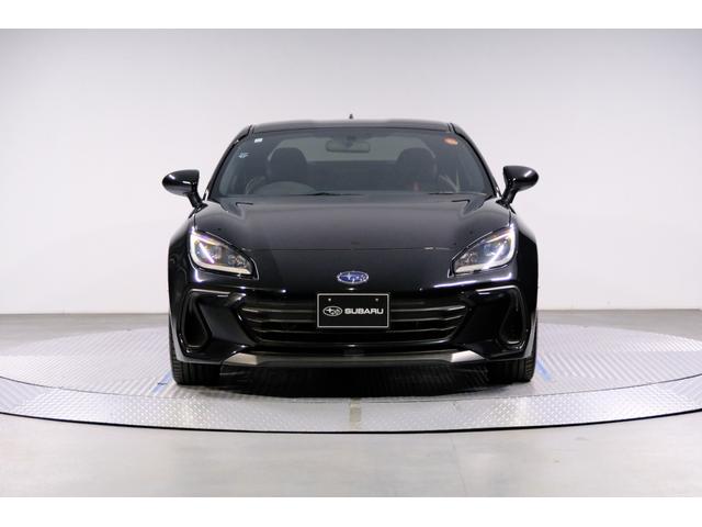 �t�����g�O�����͂a�q�y��p�f�U�C���ŗ�����������l�̃X�|�[�c�J�[���C���[�W�I