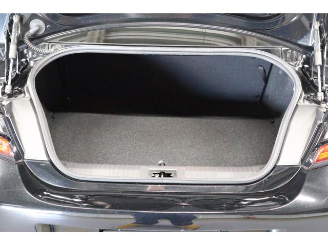 �K�v�\���ȃg�����N���[���B