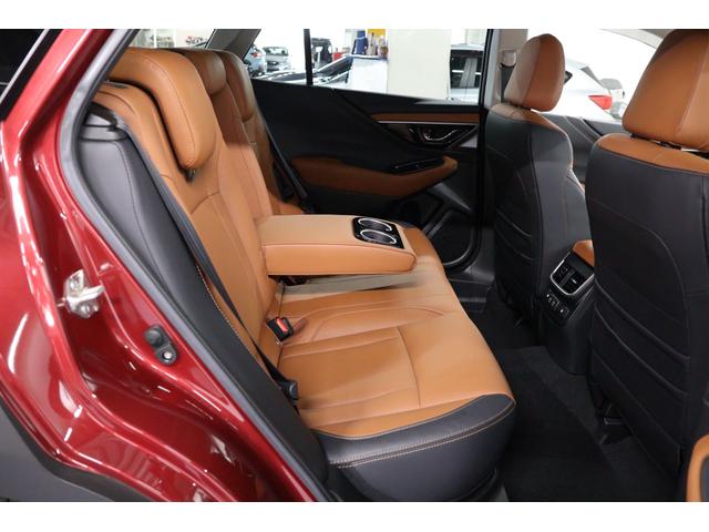 �L�X�Ƃ����㕔���ȁB�A�[�����X�g���h�����N�z���_�[�����Ă��܂��B