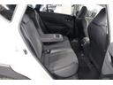 後席も使用感が少なくキレイな状態が保たれております!同乗者様も嬉しいリクライニング機能・中央部アームレスト&ドリンクホルダー装備!