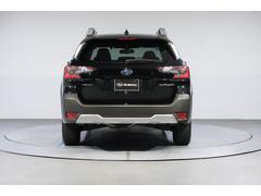 バックカメラとセンサーが後方の安全をアシストしてくれます。車庫入れが苦手な方も安心です。 5