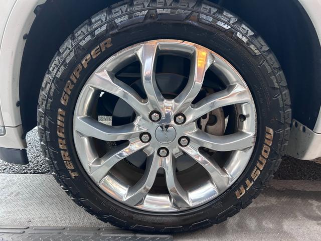 ダッジ・デュランゴ シタデル 新車並行車 ワンオーナー ユーザー買取車 7人乗り 3列シート 黒革シート サンルーフ 純正20インチAW バック&サイド&アンダーカメラ パドルシフト レーダークルーズコントロール(19枚目)