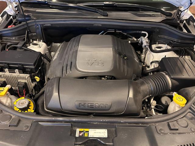 ダッジ・デュランゴ シタデル 新車並行車 ワンオーナー ユーザー買取車 7人乗り 3列シート 黒革シート サンルーフ 純正20インチAW バック&サイド&アンダーカメラ パドルシフト レーダークルーズコントロール(20枚目)