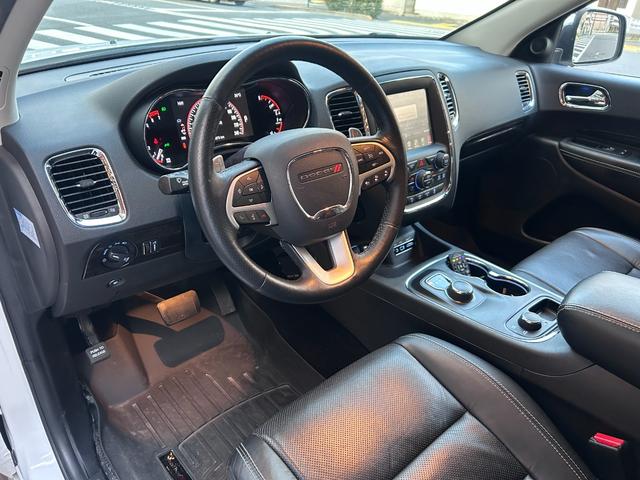 ダッジ・デュランゴ シタデル 新車並行車 ワンオーナー ユーザー買取車 7人乗り 3列シート 黒革シート サンルーフ 純正20インチAW バック&サイド&アンダーカメラ パドルシフト レーダークルーズコントロール(21枚目)