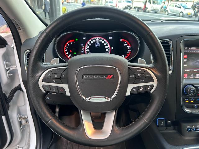 ダッジ・デュランゴ シタデル 新車並行車 ワンオーナー ユーザー買取車 7人乗り 3列シート 黒革シート サンルーフ 純正20インチAW バック&サイド&アンダーカメラ パドルシフト レーダークルーズコントロール(28枚目)