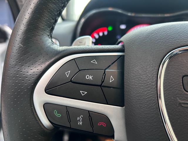 ダッジ・デュランゴ シタデル 新車並行車 ワンオーナー ユーザー買取車 7人乗り 3列シート 黒革シート サンルーフ 純正20インチAW バック&サイド&アンダーカメラ パドルシフト レーダークルーズコントロール(29枚目)