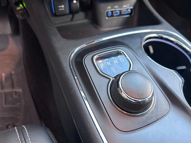 ダッジ・デュランゴ シタデル 新車並行車 ワンオーナー ユーザー買取車 7人乗り 3列シート 黒革シート サンルーフ 純正20インチAW バック&サイド&アンダーカメラ パドルシフト レーダークルーズコントロール(39枚目)