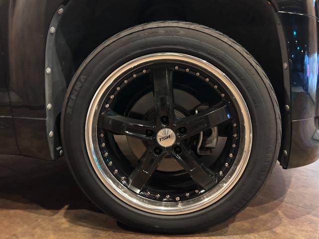 GMCテレーン ブラックレザーシート シートヒーター サンルーフ 社外カロッツェリア楽ナビ バックカメラ 社外20インチアルミホイール(8枚目)