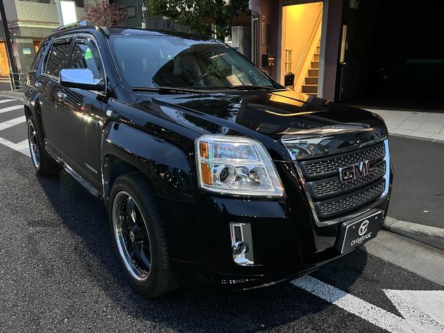 GMCテレーン ブラックレザーシート シートヒーター サンルーフ 社外カロッツェリア楽ナビ バックカメラ 社外20インチアルミホイール(9枚目)