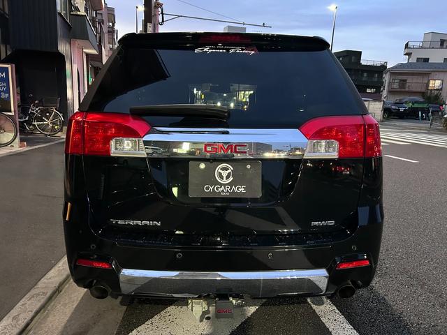 GMCテレーン ブラックレザーシート シートヒーター サンルーフ 社外カロッツェリア楽ナビ バックカメラ 社外20インチアルミホイール(14枚目)